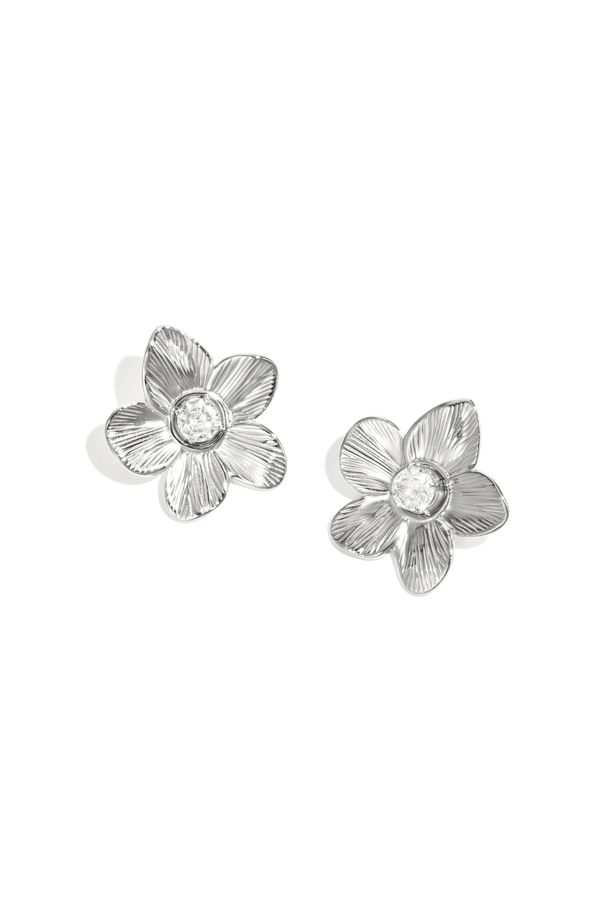 Edelstahl-Ohrstecker mit Blumenmuster, schlichte und alltagstaugliche Serie, Damenschmuck