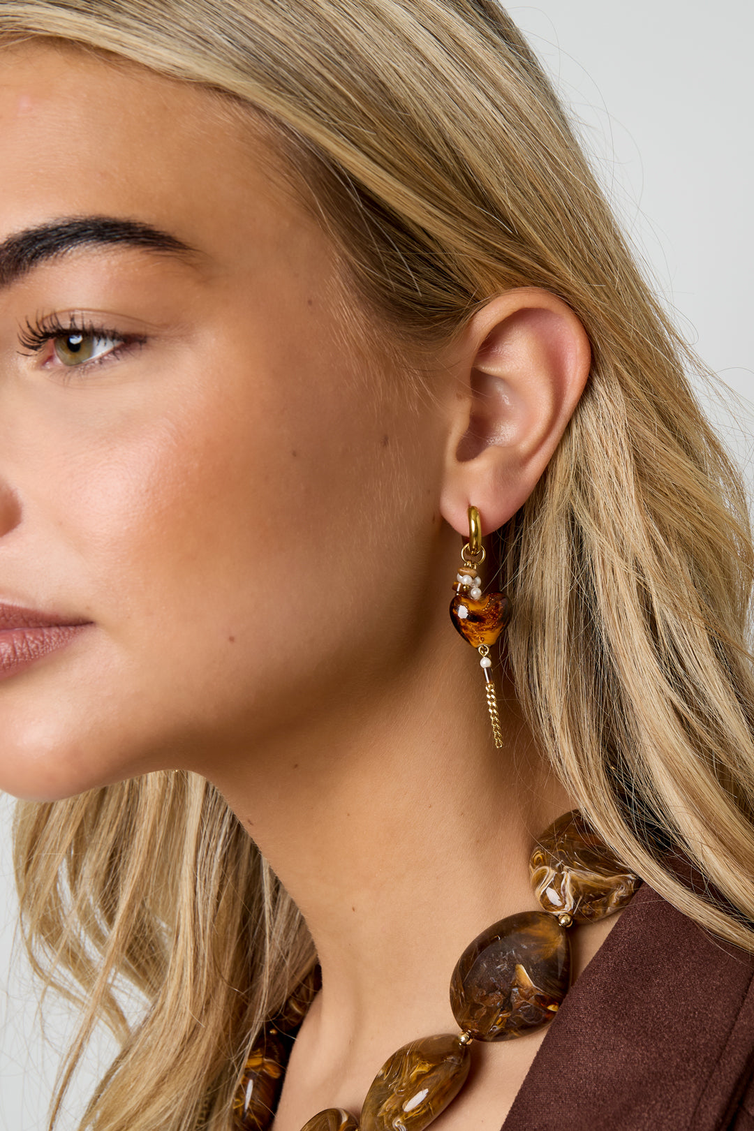 Ohrhänger aus Edelstahl, Herzform, schlicht und elegant, für Damen.