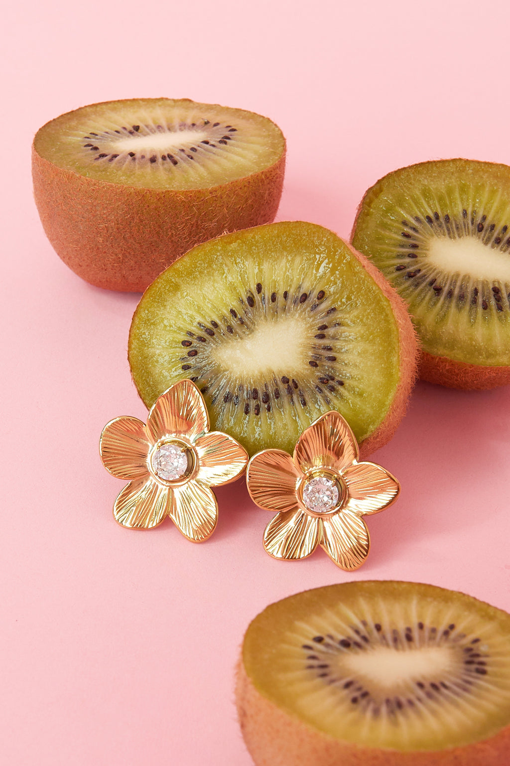 Edelstahl-Ohrstecker mit Blumenmuster, schlichte und alltagstaugliche Serie, Damenschmuck